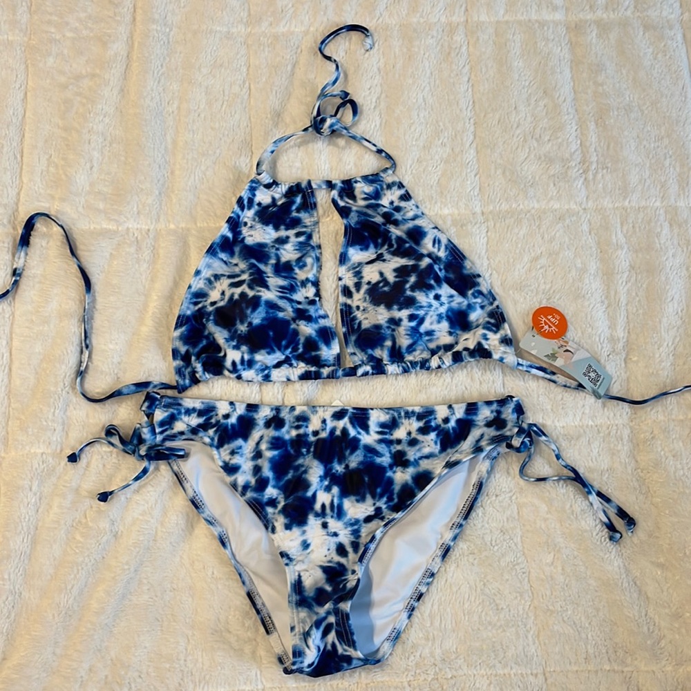 Tie-dye, keyhole, padded bikini top and matching bottom swimsuit